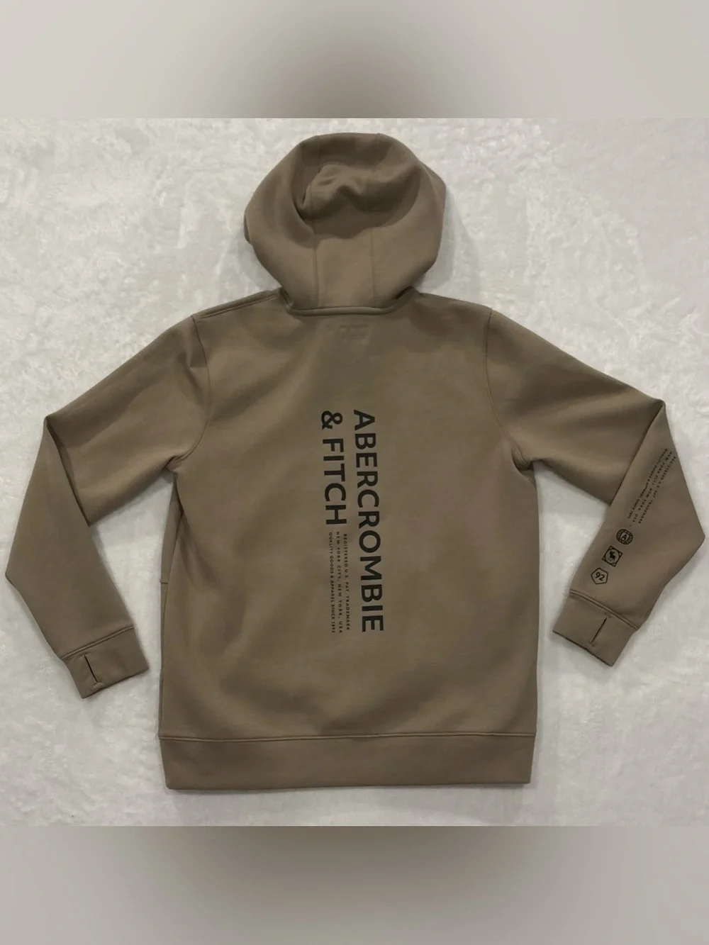 Abercrombie Kids Moisture Wicking 4-Way Stretch Pullover Hoodie Youth Size 15/16